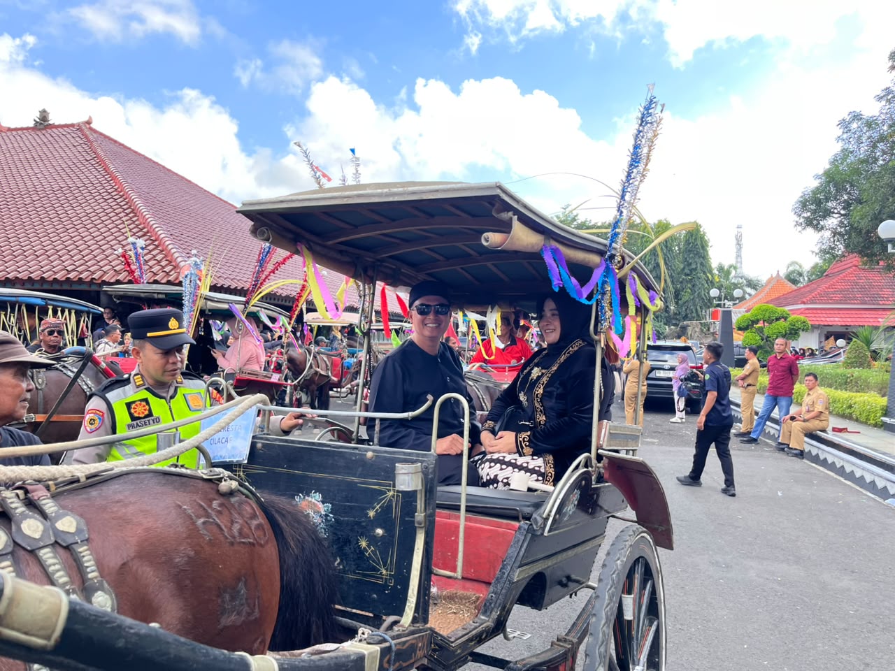 Polresta Cilacap Beriikan Pengamanan Maksimal pada Prosesi Larung Sedekah Laut Festival Nelayan 2026